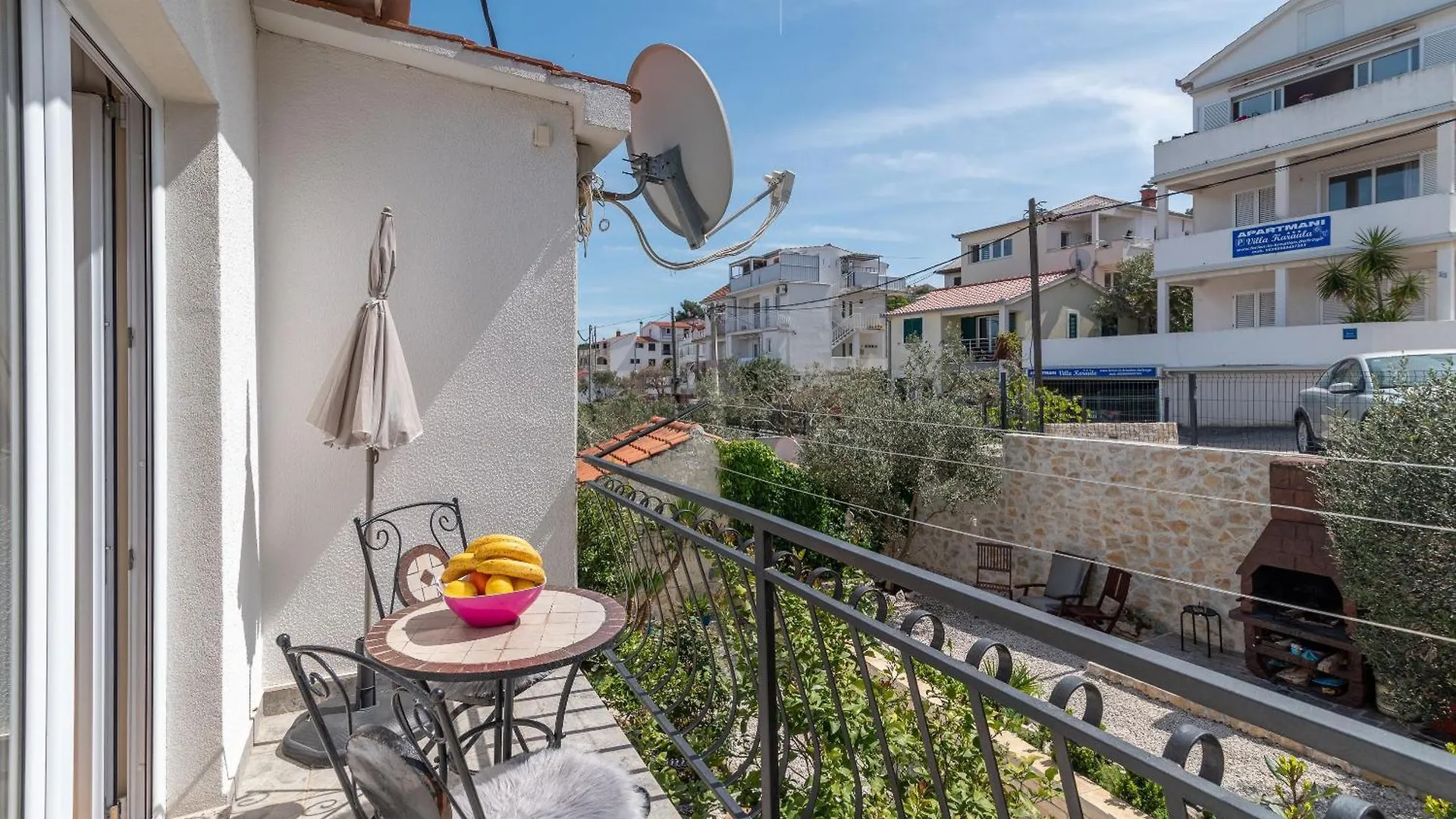 Apartmán Geraeumige Ferienwohnung Mit Meerblick Trogir