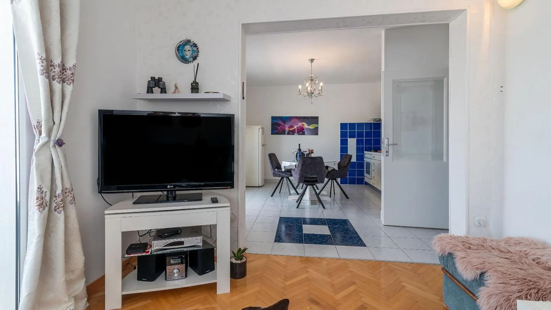 Geraeumige Ferienwohnung Mit Meerblick Trogir 0*,  Chorvatsko